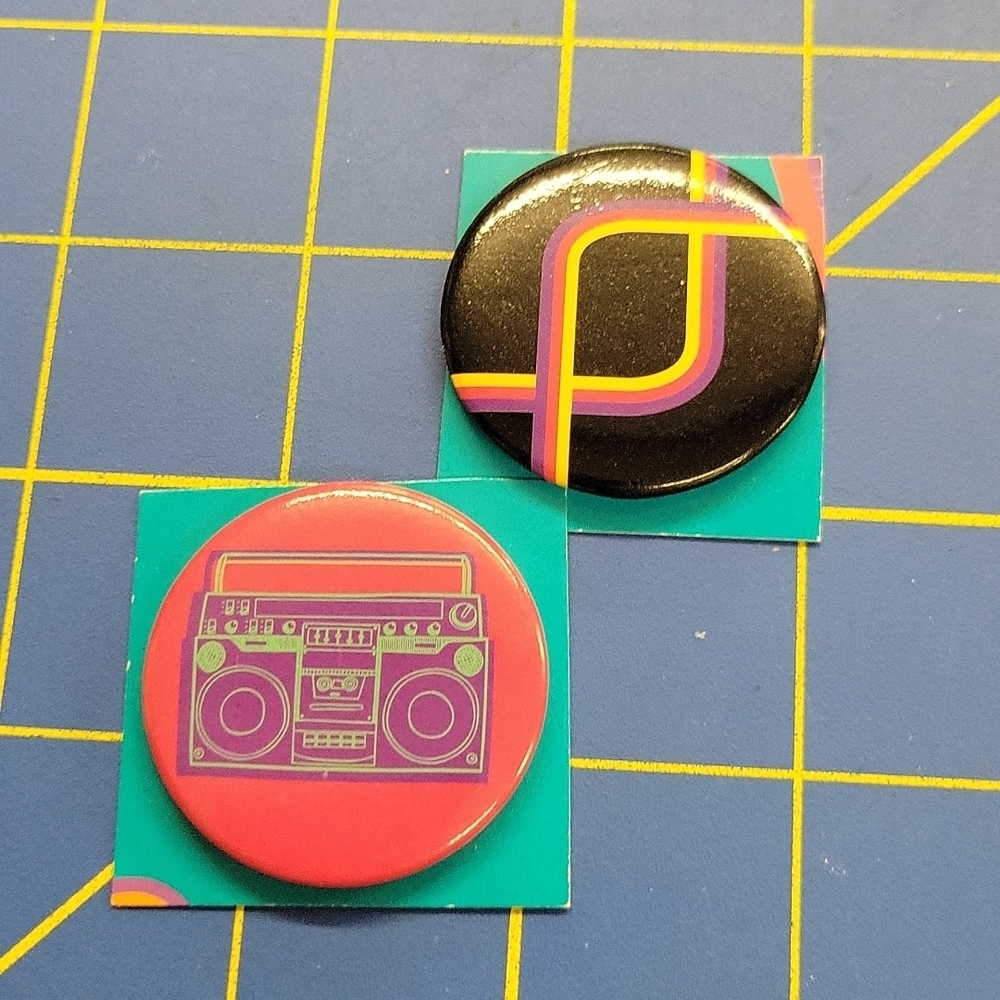 Set of 2 Pins Rock Band & Headphone 1.5"